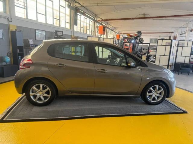 Peugeot 208 Peugeot 208 1.4 hdi 8v Access 5p