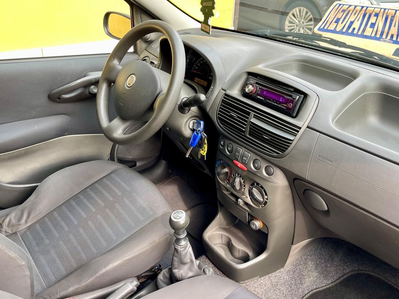 Fiat Punto 1.2 44kw OK NEOPATENTATI UNIPROP