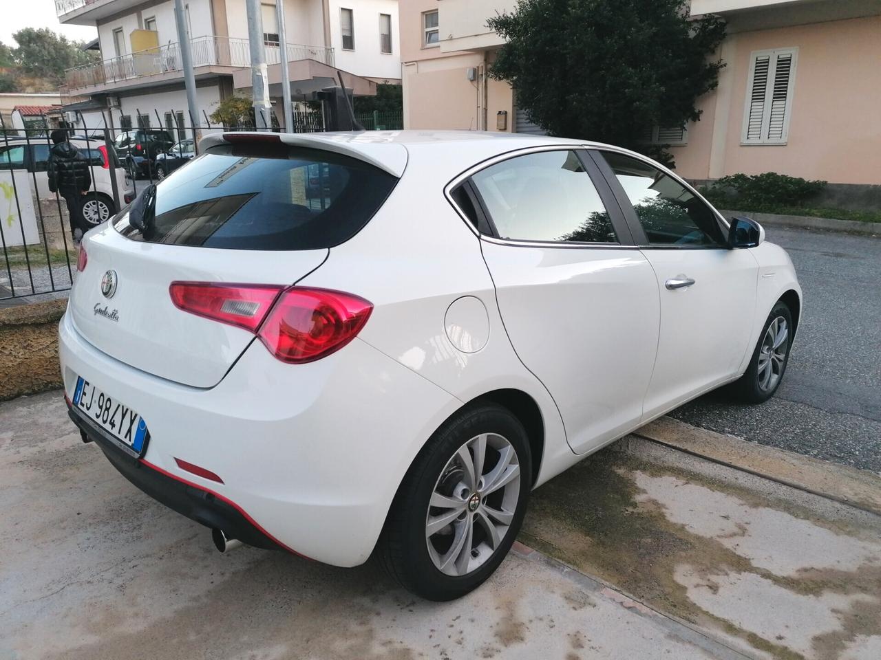 Alfa Giulietta 2.0 JTDm 140 CV Progression Navy