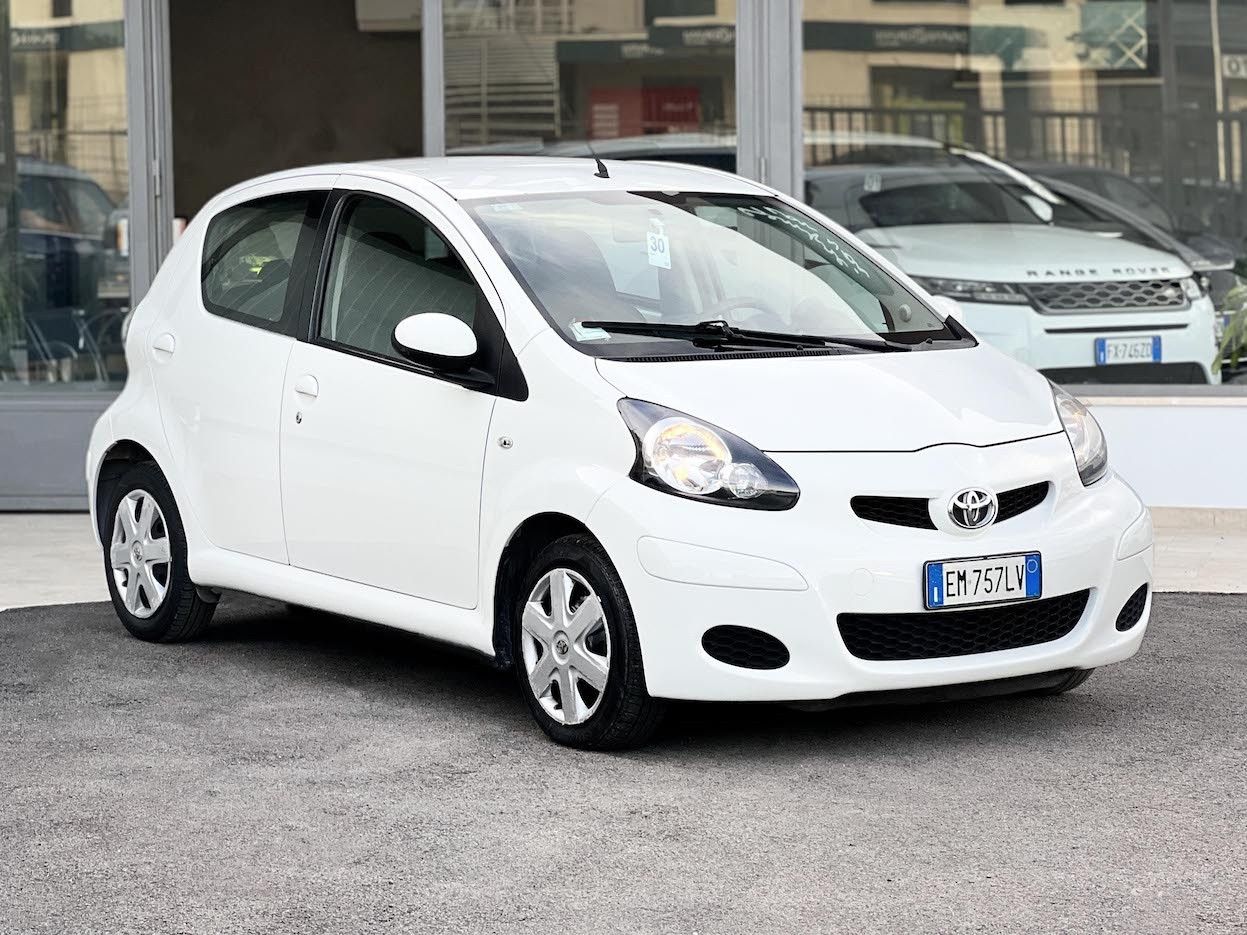 Toyota Aygo 1.0 Benzina Auto. 68 CV E5 - 2012