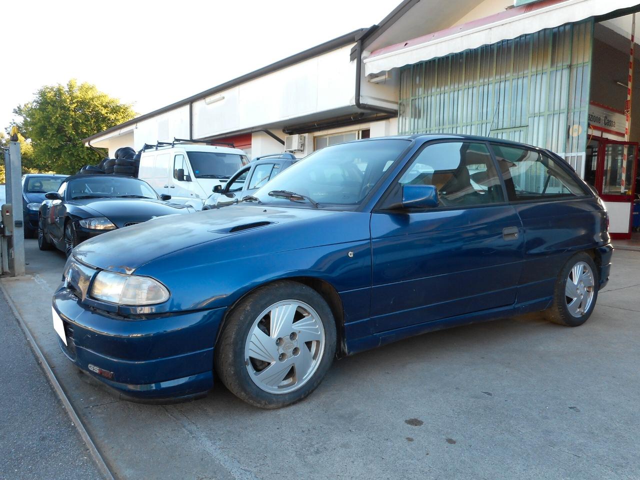 Opel Astra 2.0 GSi