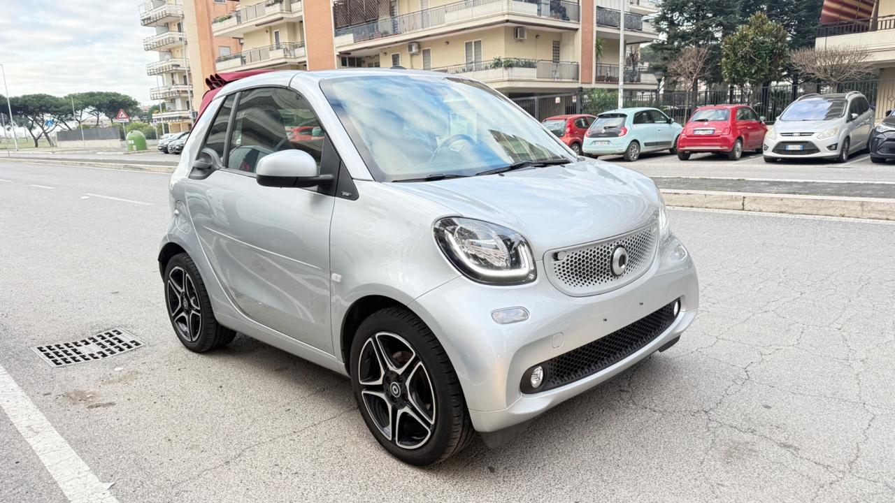 Smart ForTwo 90 0.9 T twinamic cabrio Prime led navi camera cerchi 16 PDC bluettoh pack sport
