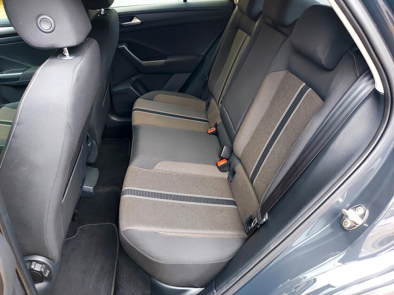 Volkswagen T-Roc 2.0 TDI SCR BUSINESS