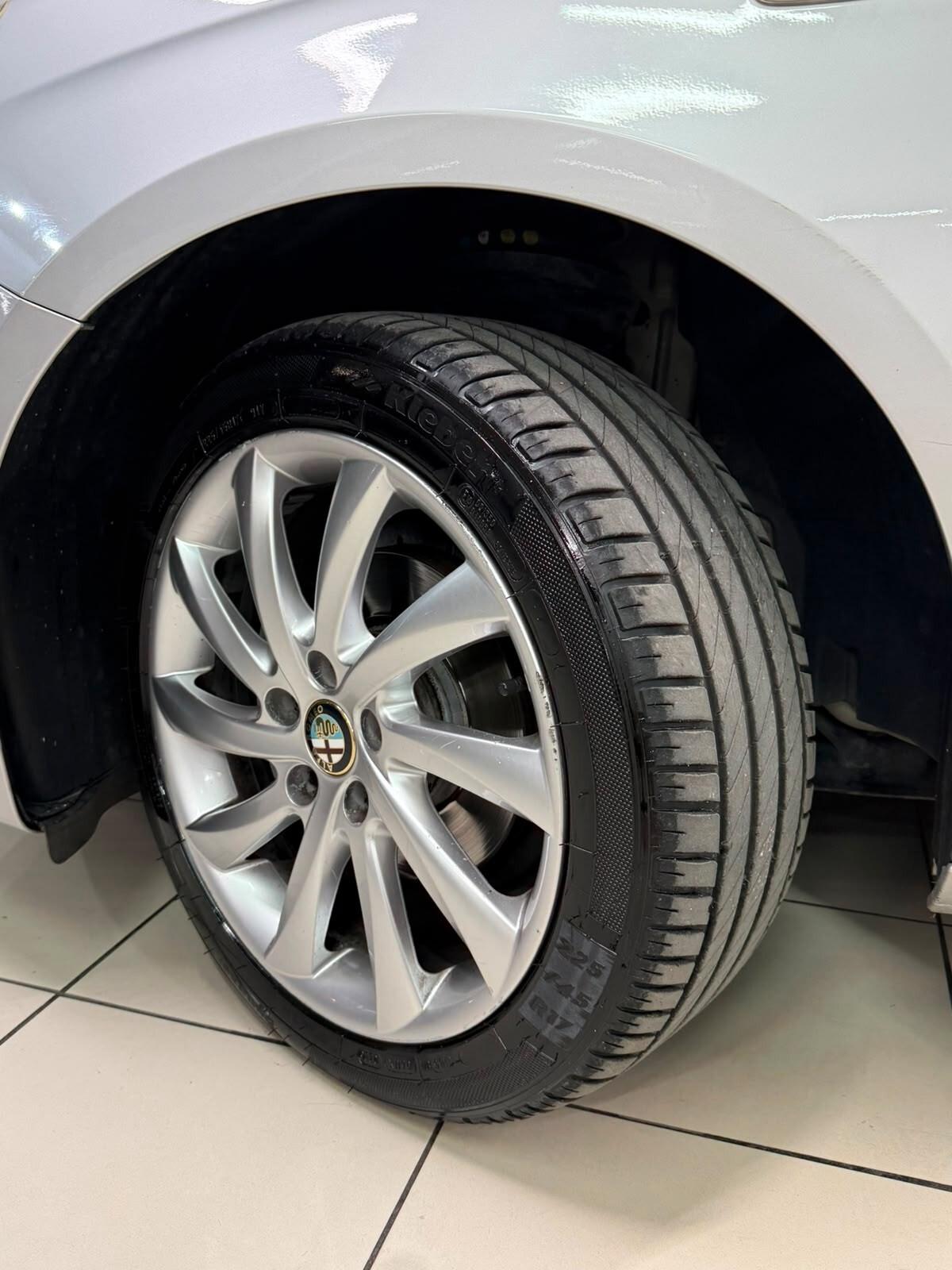 Alfa Romeo Giulietta 1.6 JTDm-2 105 CV Exclusive