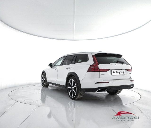 VOLVO V60 Cross Country D4 AWD Geartronic Business Plus