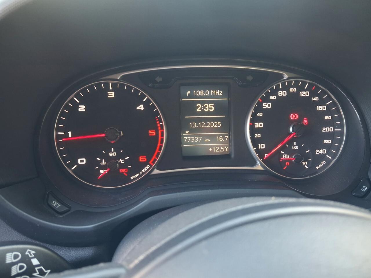 Audi A1 1.4 TDI 90 C.V. ITALIANA CON SOLI KM 77337 NAVIGATORE GARANZIA 12 MESI CERIFICATO DI