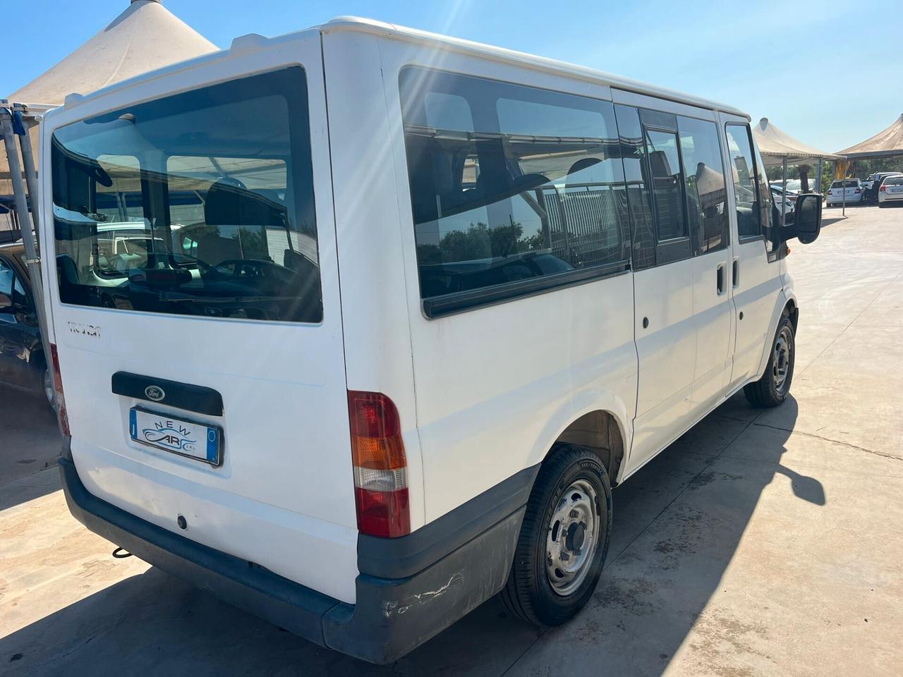 Ford Transit 2,0 diesel 9 POSTI anno 2002