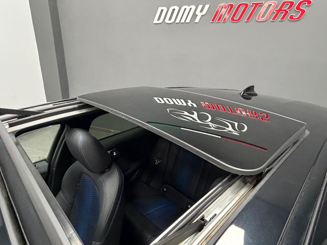 Bmw 118 118d 5p. Msport