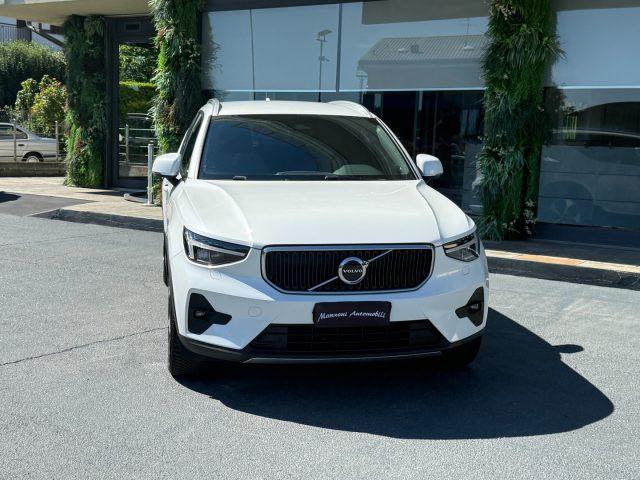 VOLVO XC40 B3 automatico Core