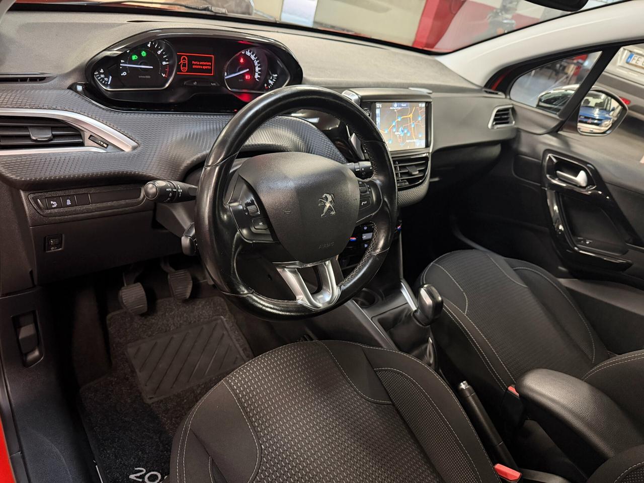 Peugeot 208 PureTech 82 5 porte Allure