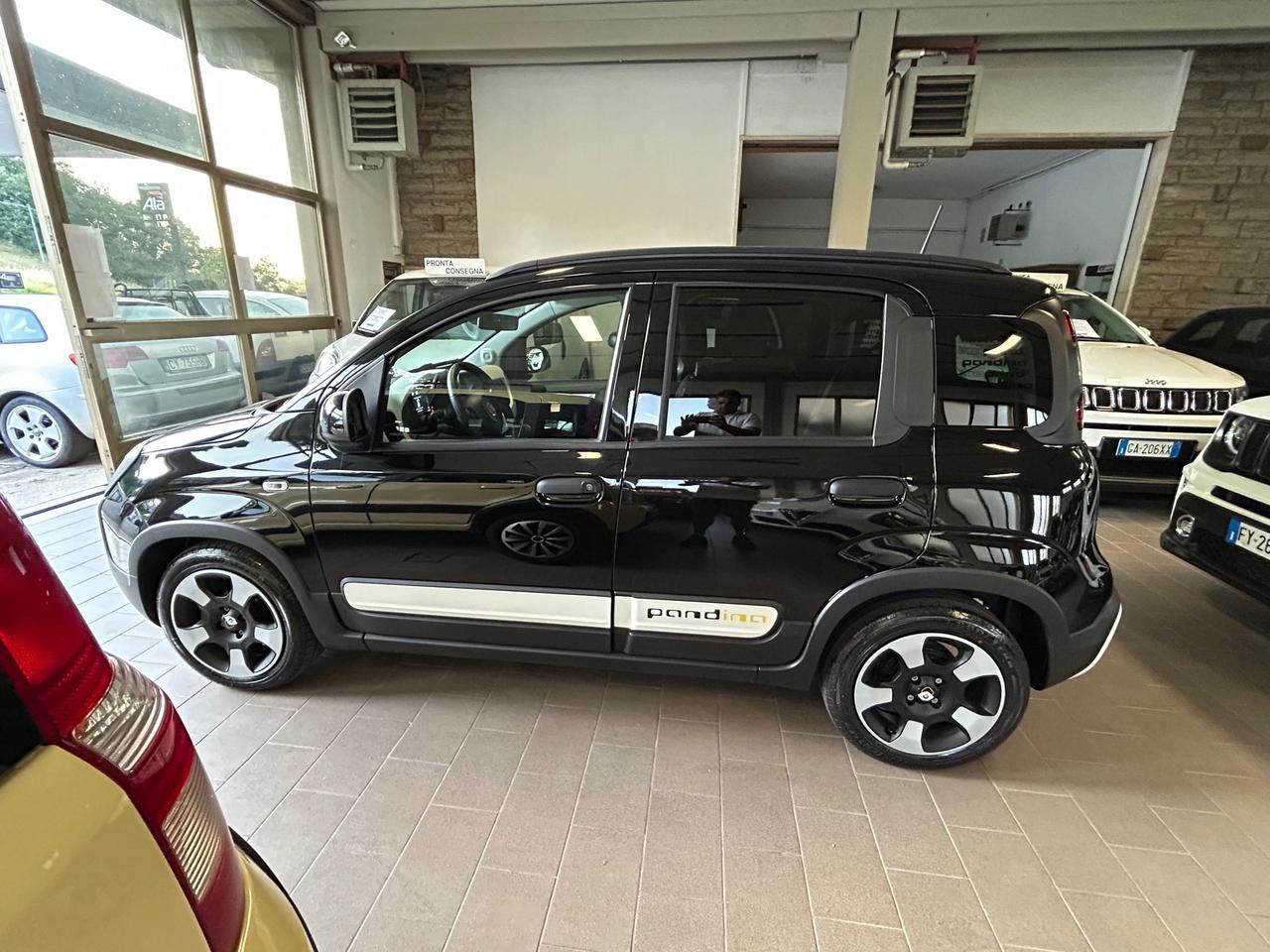 Fiat Panda Cross Hybrid KM ZERO