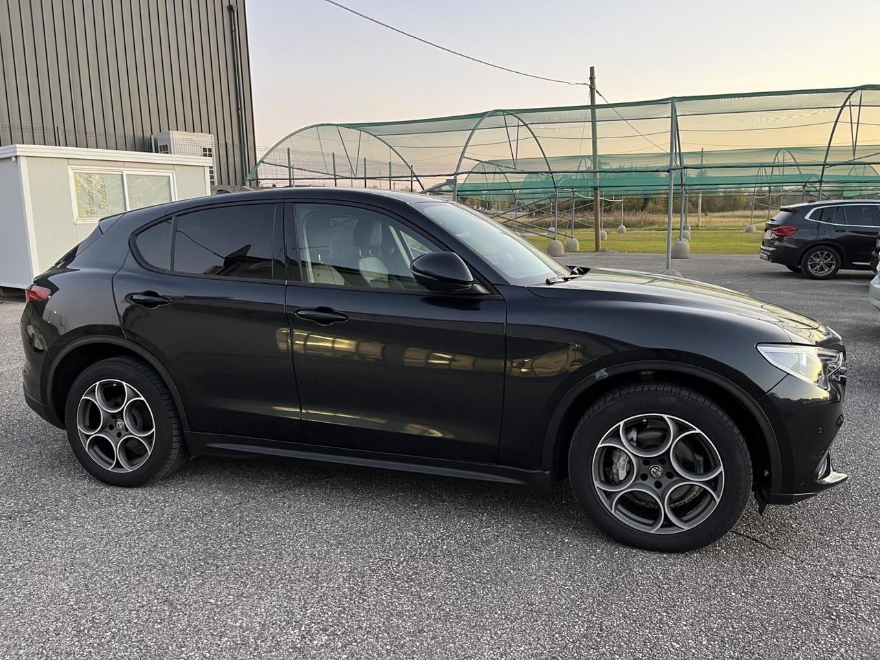 ALFA STELVIO 2200 JTD 210 CV 4X4 EXECUTIVE