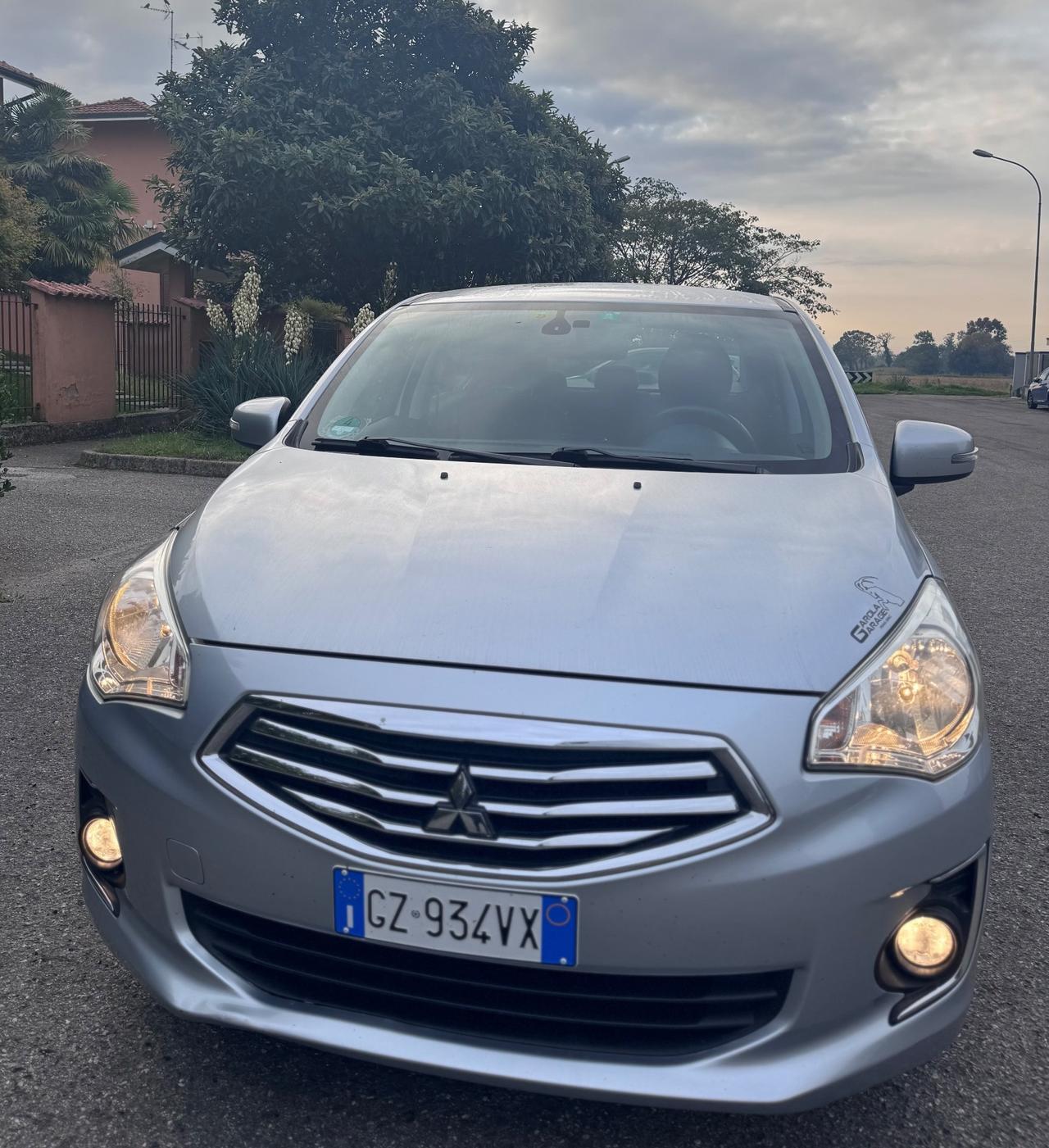 Mitsubishi Attrage Versione Unica