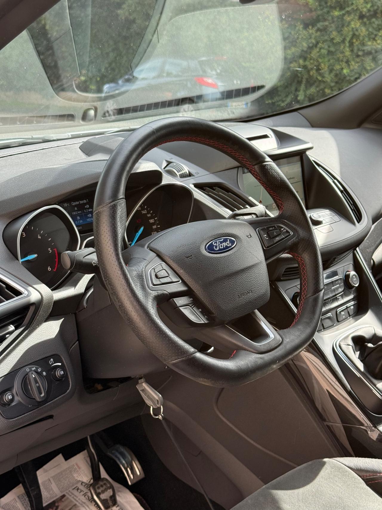 Ford Kuga 1.5 TDCI 120 CV S&S 2WD ST-Line 2019