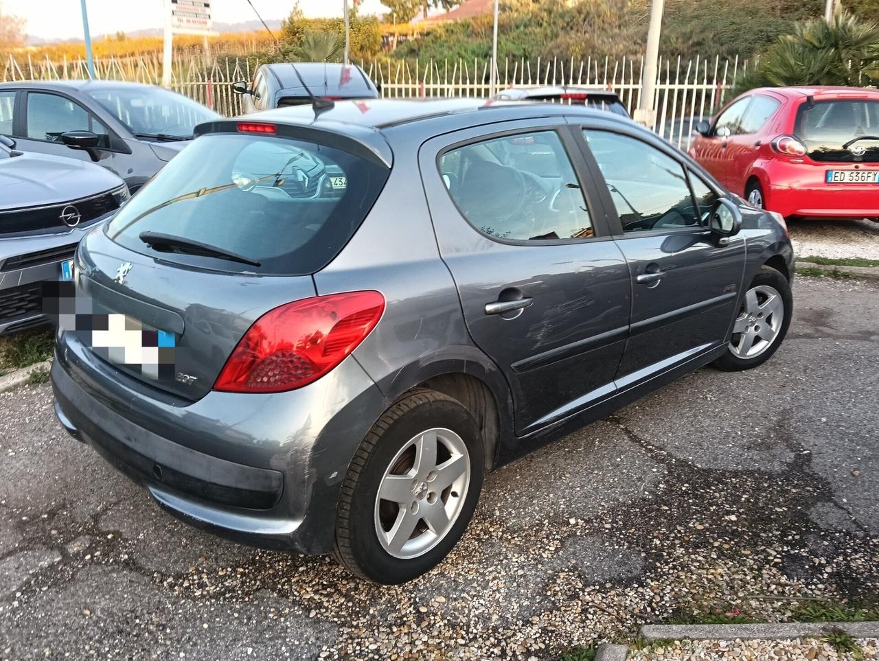 Peugeot 207 1.4 HDi 70CV 5p. X Line