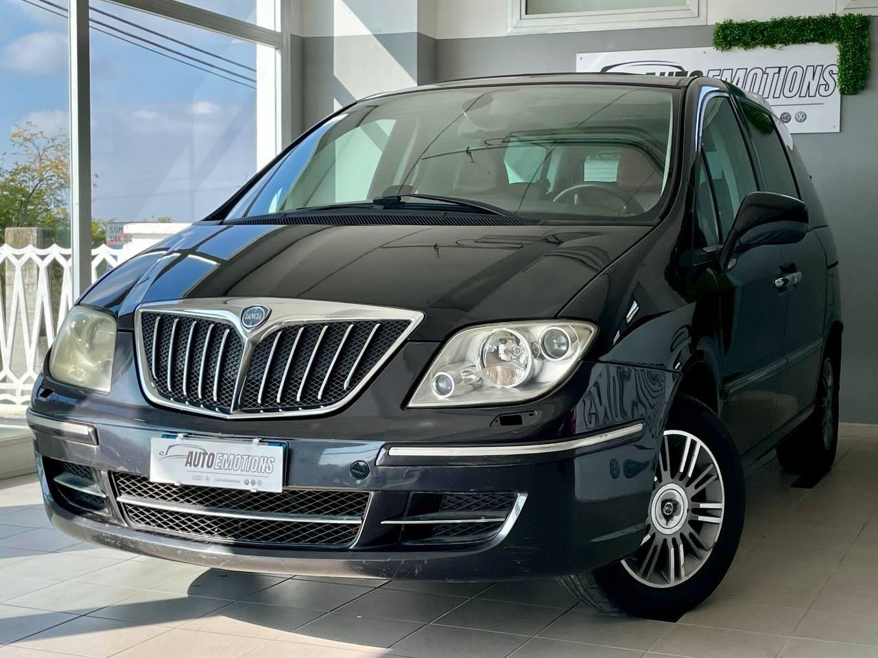 Lancia Phedra - Full Optional | Porte Scorrevoli