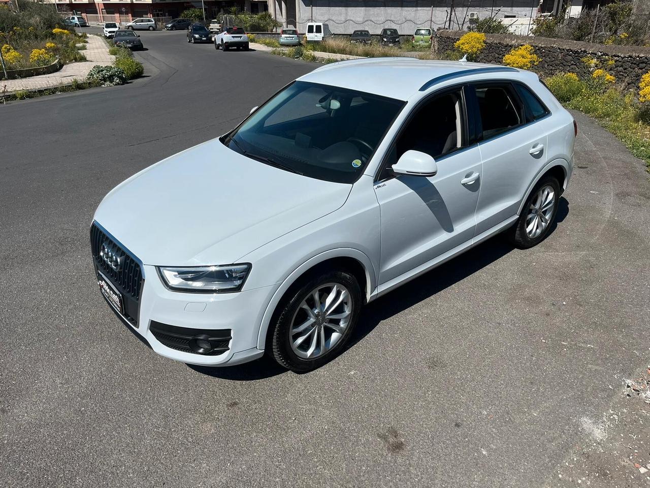 Audi Q3 2.0TDI CONDIZIONI DA VETRINA FULL 2014