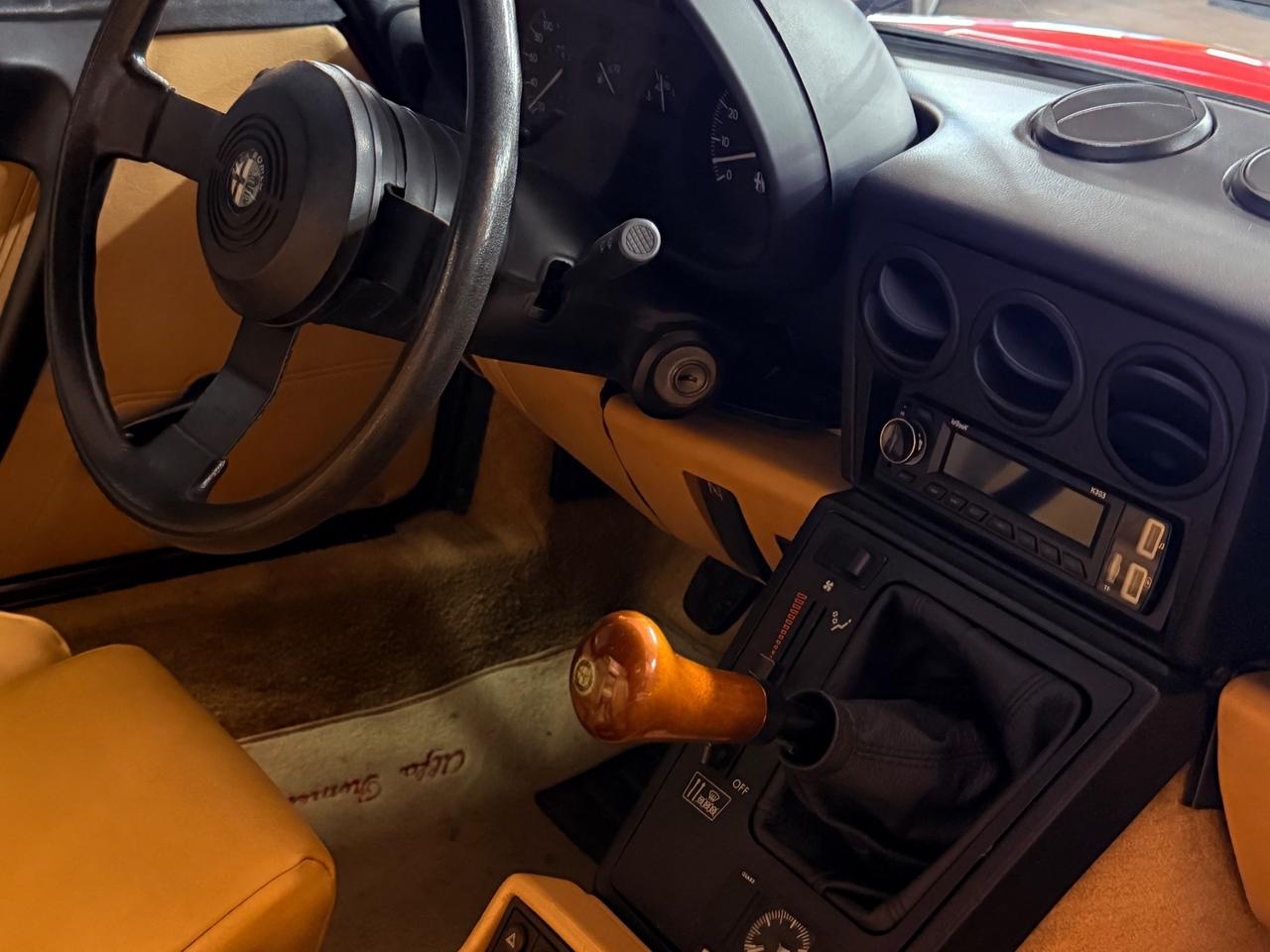 STRAORDINARIA ALFA ROMEO DUETTO IN CONDIZIONI DA VETRINA