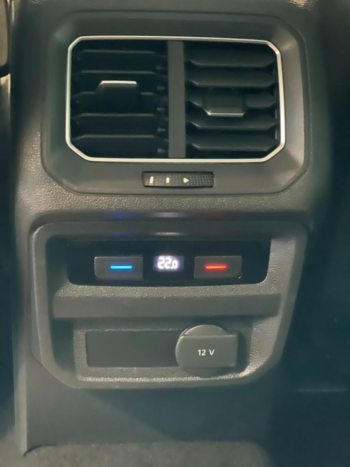 Volkswagen Tiguan 2.0 tdi Executive 4mot 150cv dsg App Conn Led 18"