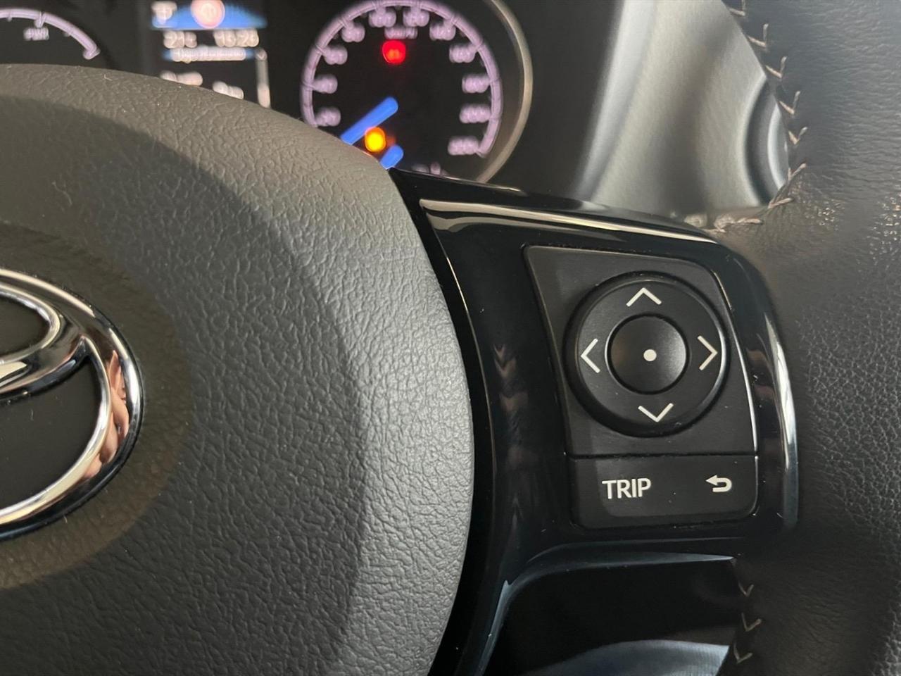 Toyota Yaris 5p 1.5h active