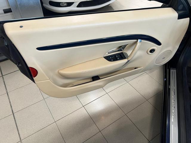 MASERATI GranCabrio 4.7 V8 440CV 1 PROPRIETARIA ! COLORE SU CAMPIONE !