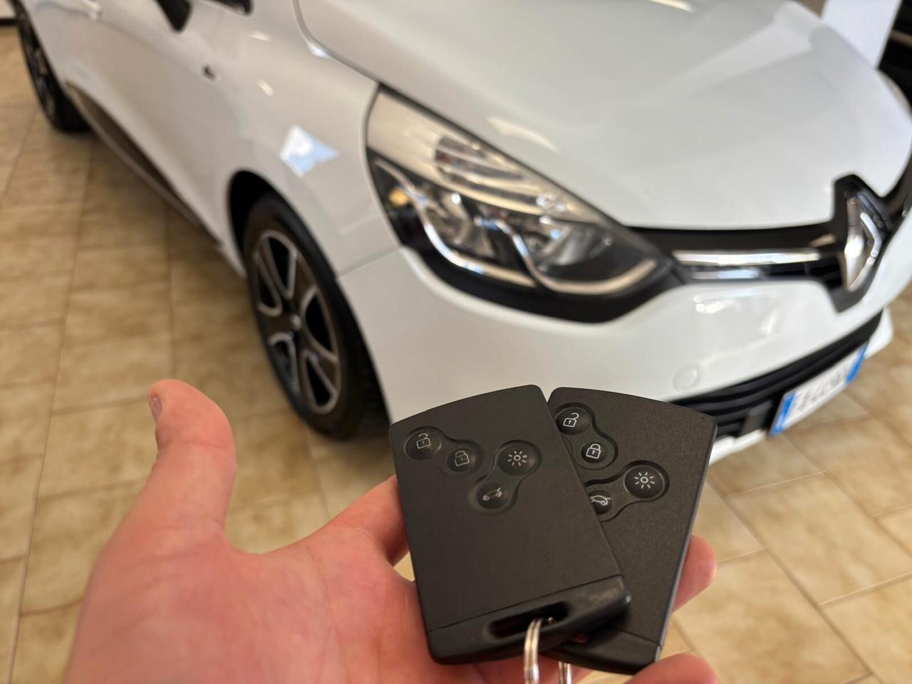 RENAULT CLIO ANNO 2015 DS 1.5 ADATTA NEOPATENTATI KM 83 MILA