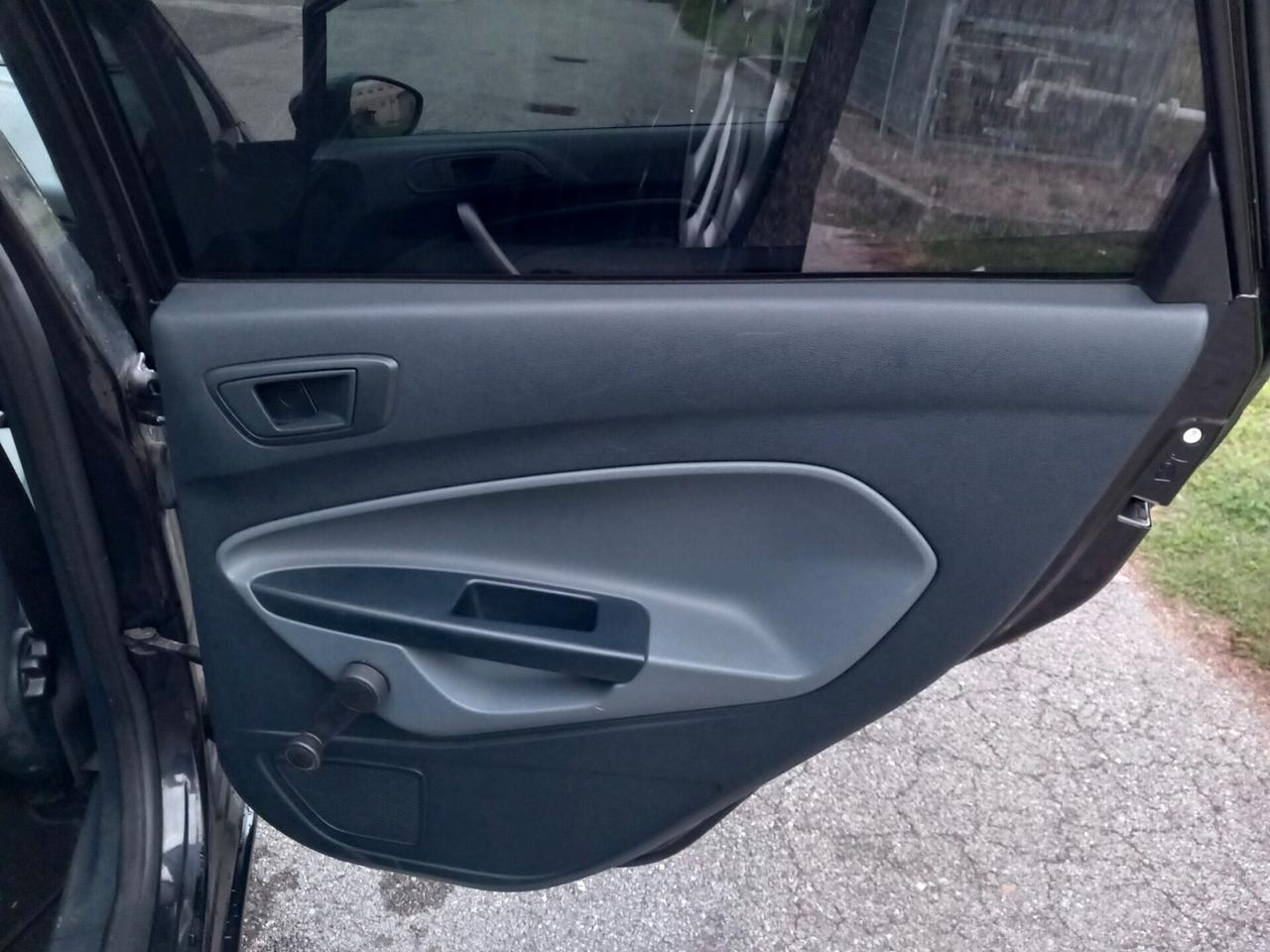 Ford Fiesta 1.4 96CV AUTOMATICA 5 porte