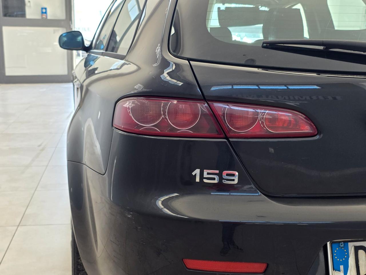 Alfa Romeo 159 1.9 JTDm 16V Sportwagon Distinctive