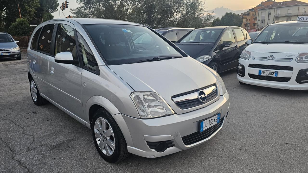 Opel Meriva 1.4 16V Club BENZINA