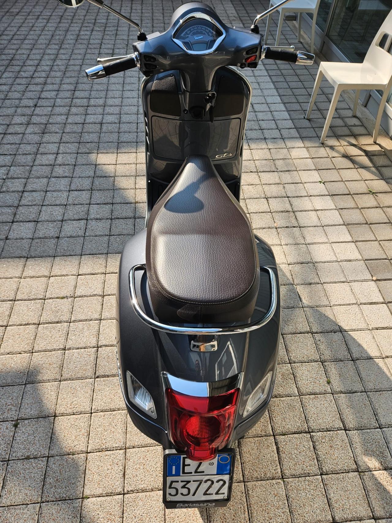 Vespa GTS 300
