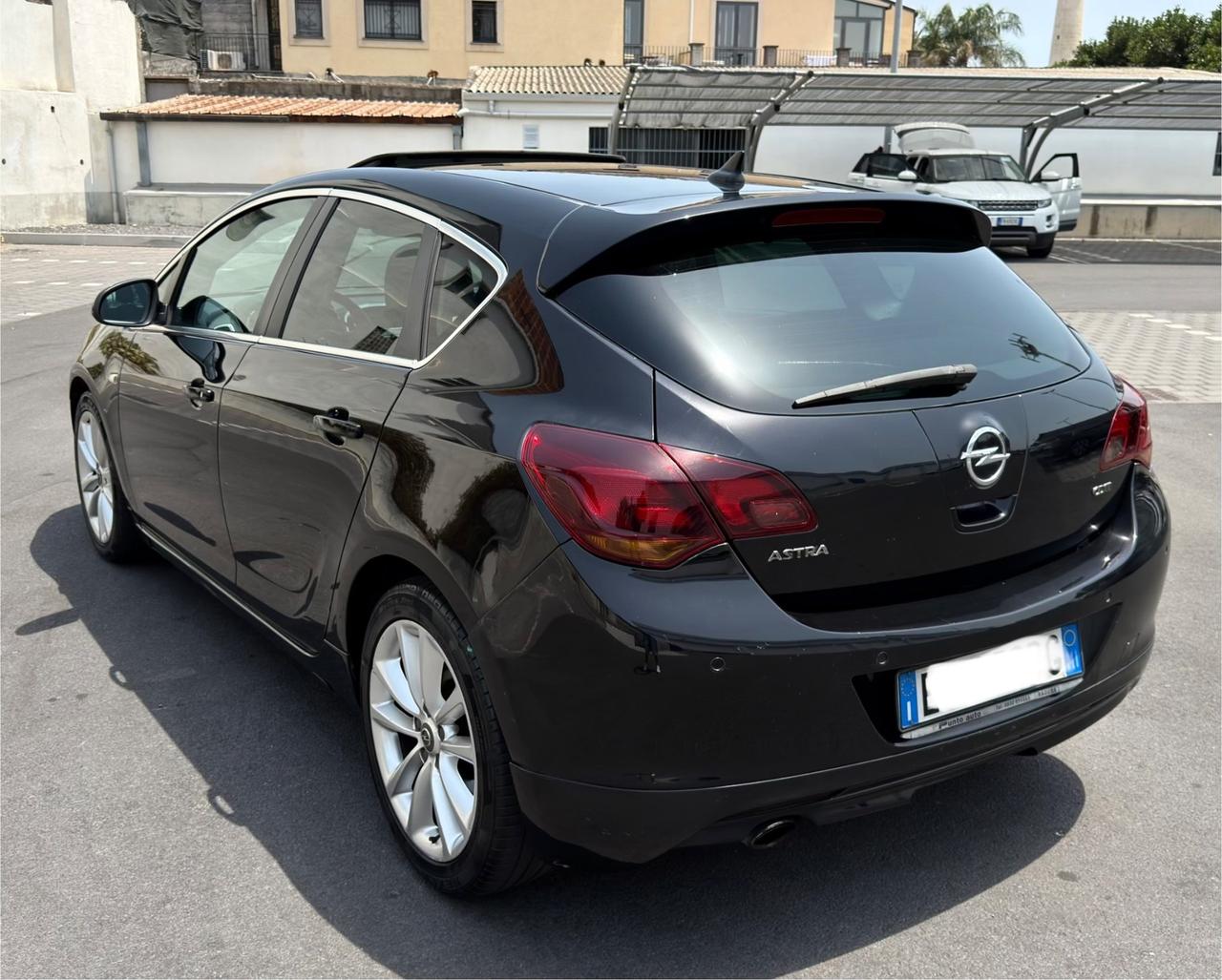 Opel Astra 2.0 CDTI 160CV sport