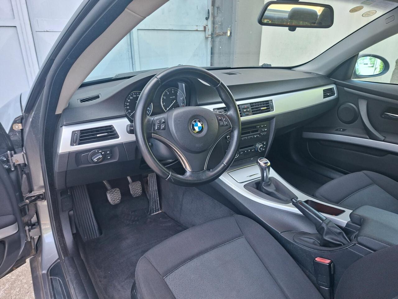 BMW 320i coupé E92 170 cv
