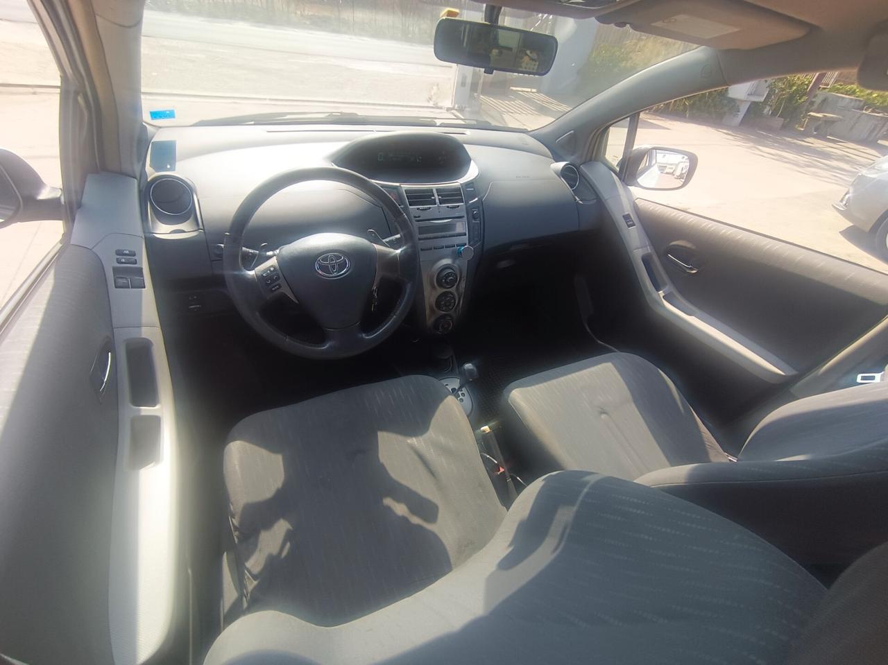 Toyota Yaris 1.4 D-4D 5 porte M-MT Sol