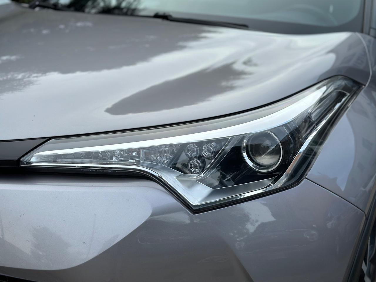 Toyota C-HR 1.8 Hybrid E-CVT Style