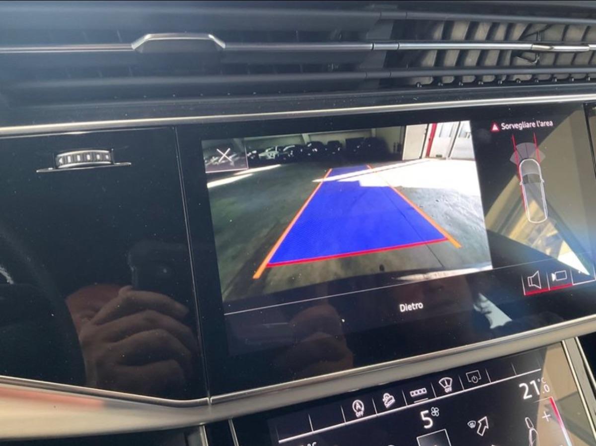 AUDI - Q8 - 50 TDI 286 CV quattro tiptronic Sport