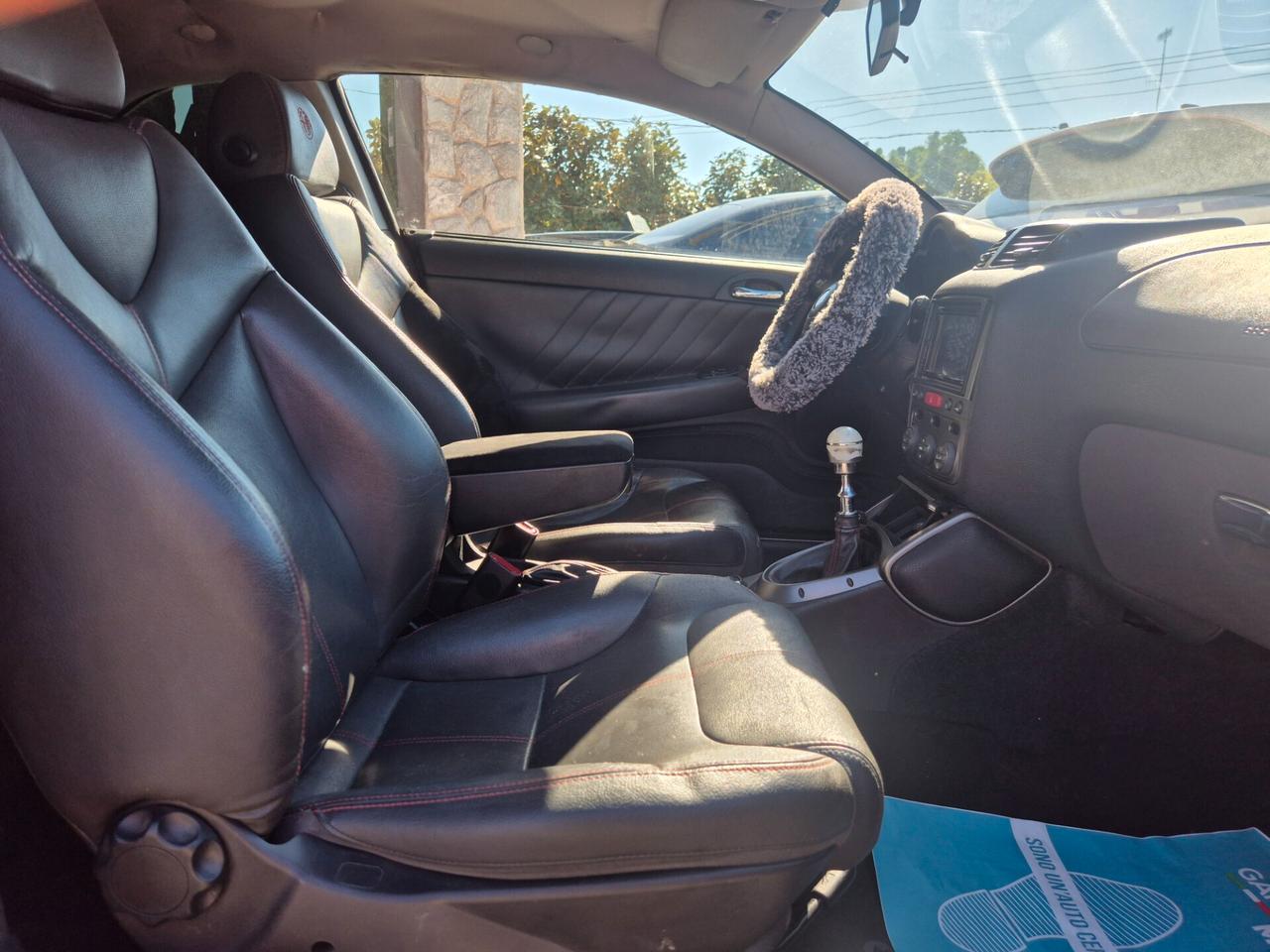 Alfa Romeo GT 1.9 JTDM 16V Distinctive Q2