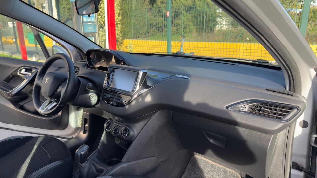 Peugeot 208 BlueHDi 75 5 porte Allure 2016