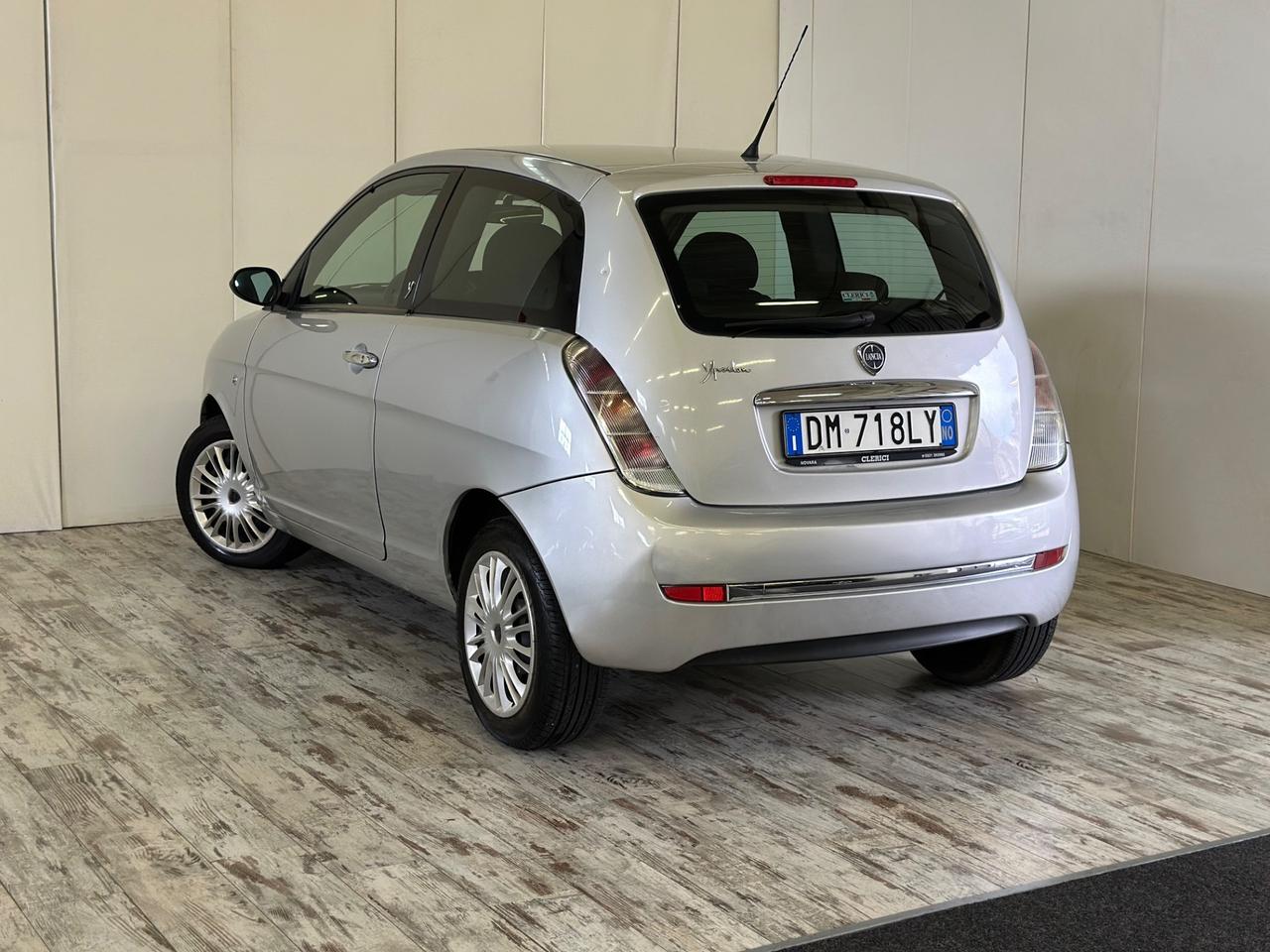 Lancia Ypsilon 1.2 Benzina Ok Neopatentati