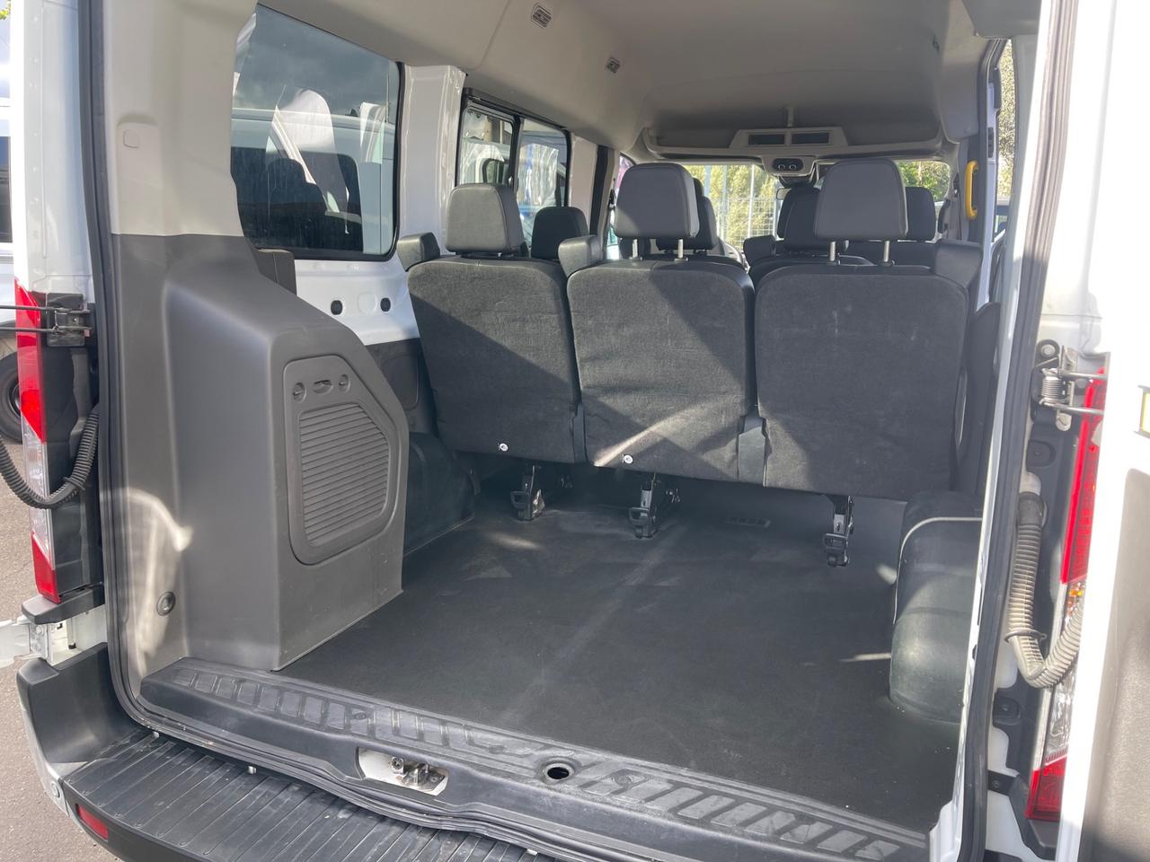 Ford Transit 350 2.0TDCi EcoBlue 170CV 9 POSTI Trail