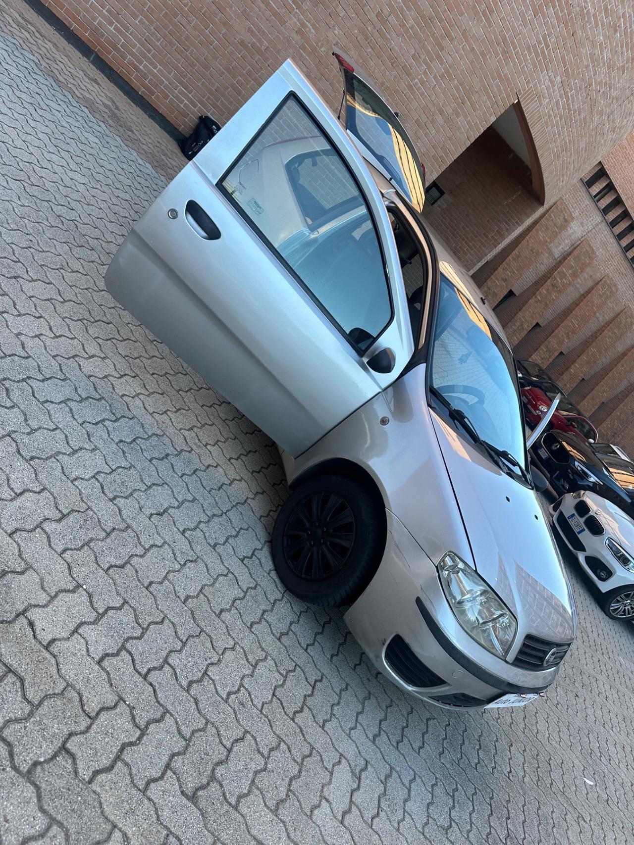 Fiat Punto 1.2 3 porte Active