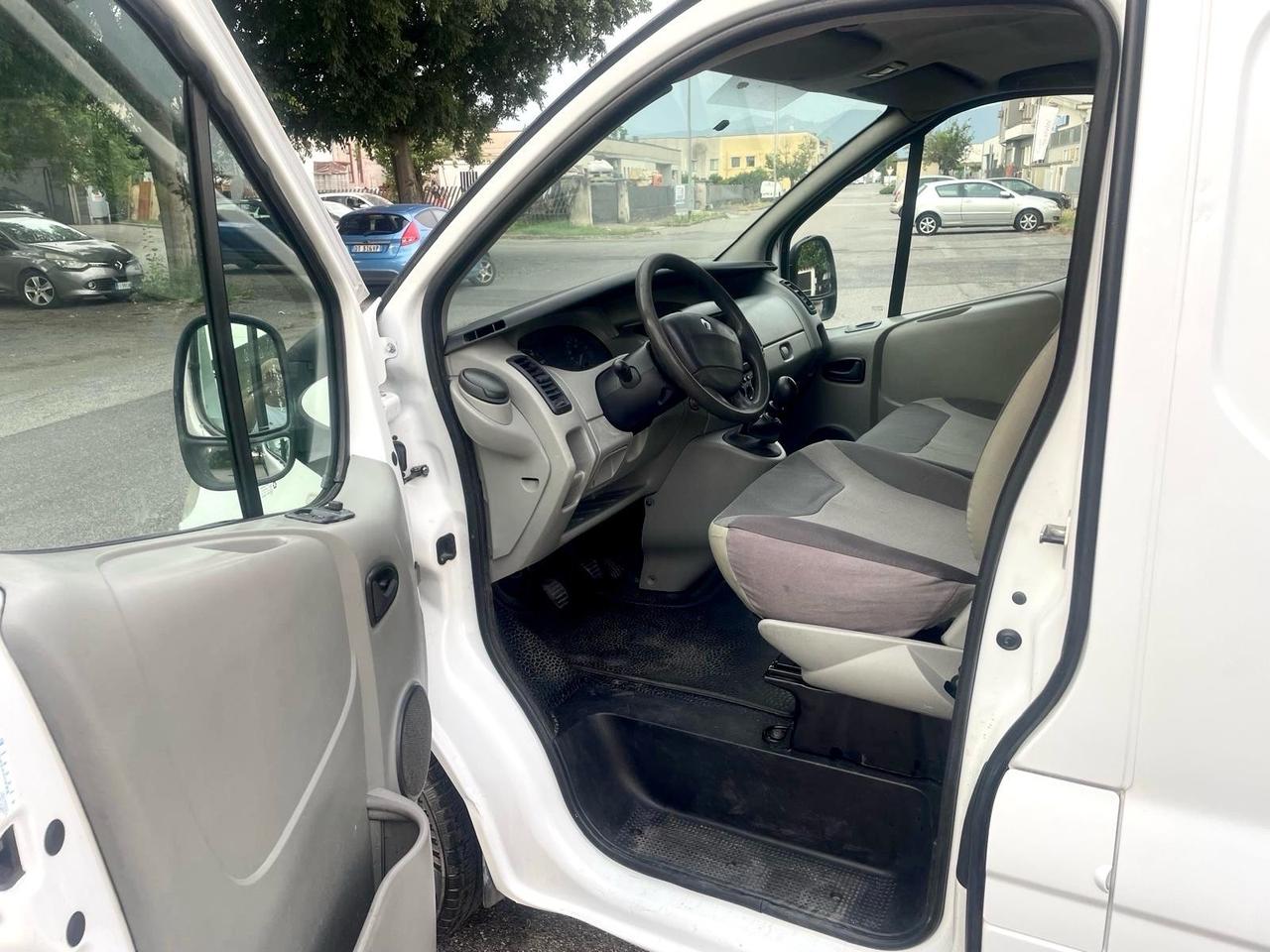 Renault Trafic T27 2.0 Diesel 2009