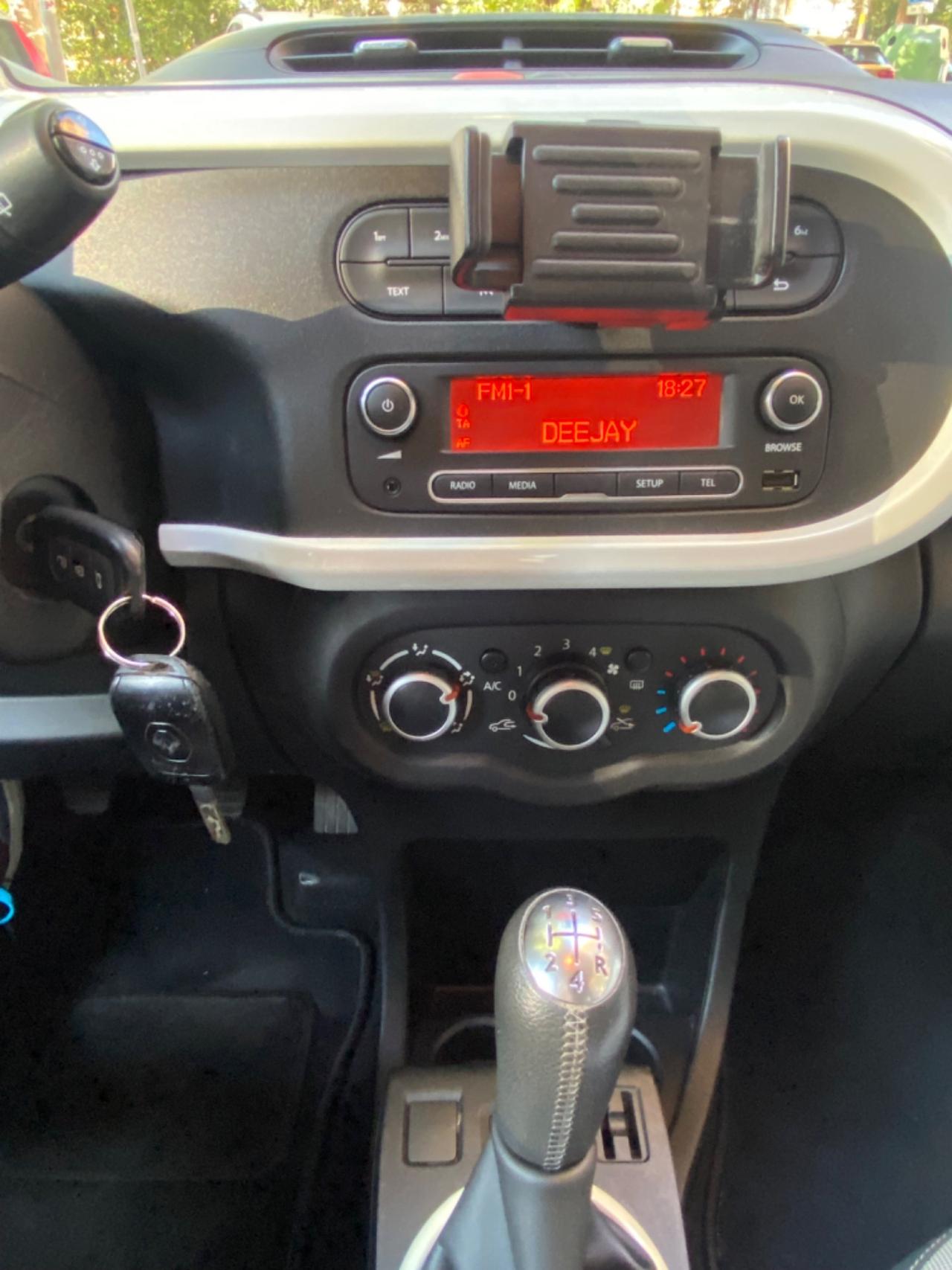 Renault Twingo 69cv LIMITED C.LEGA SENSORI FULL