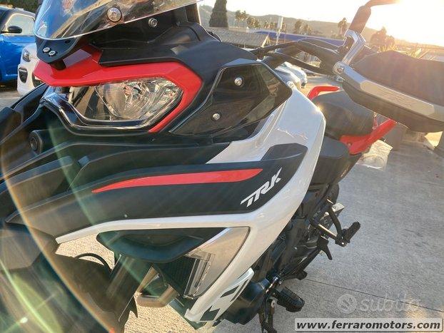 Benelli TRK 702 2024 nuovo pronta consegna