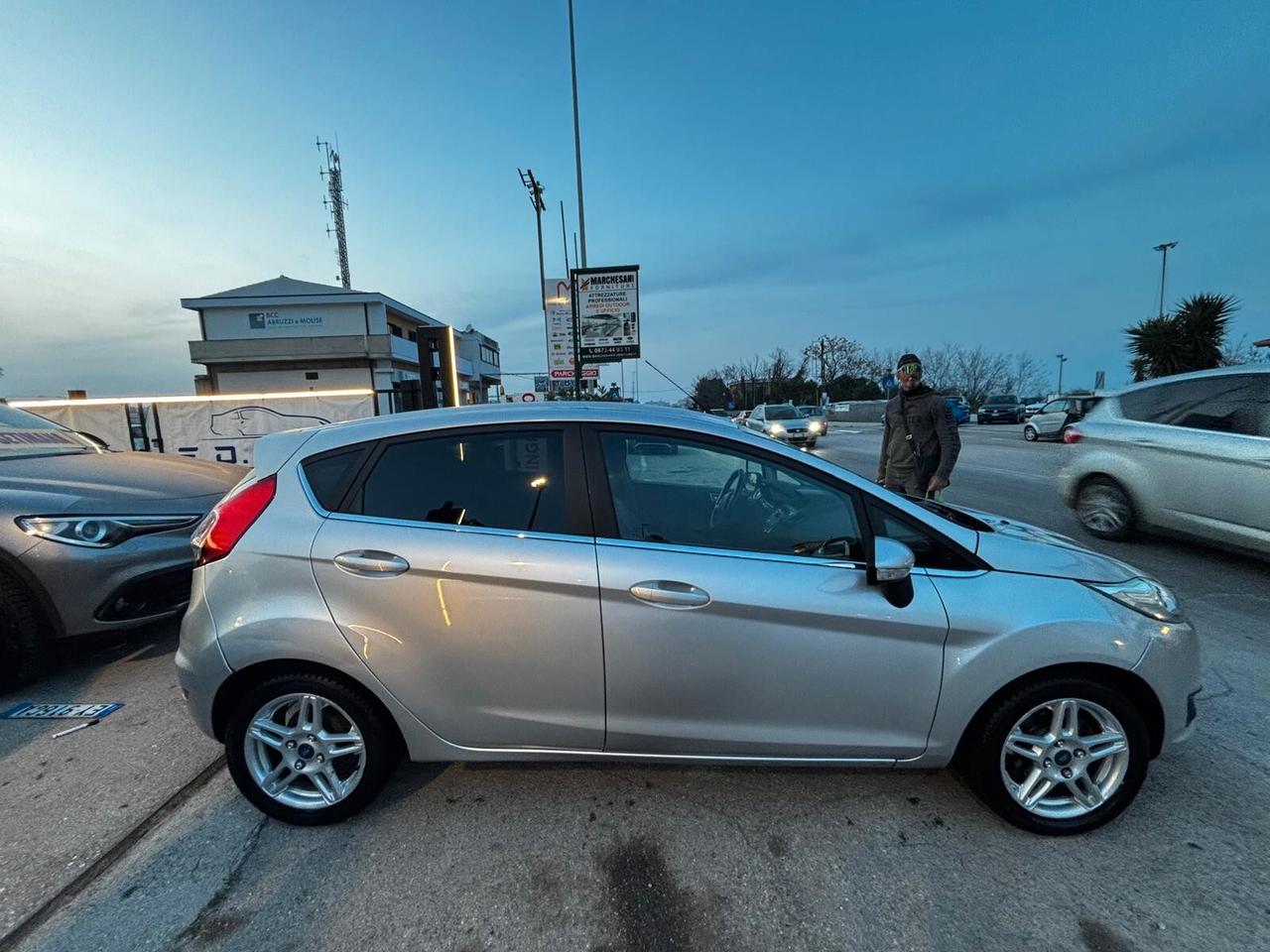 Ford Fiesta 1.5 TDCi 75CV 5 porte Titanium