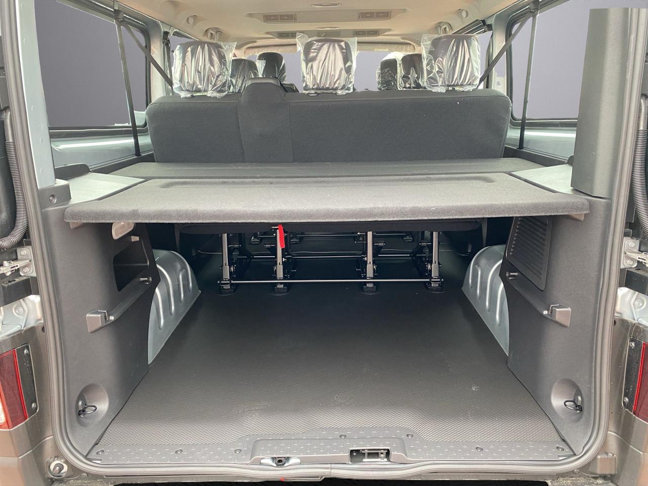 Nissan L2H1 Acenta Business Bus