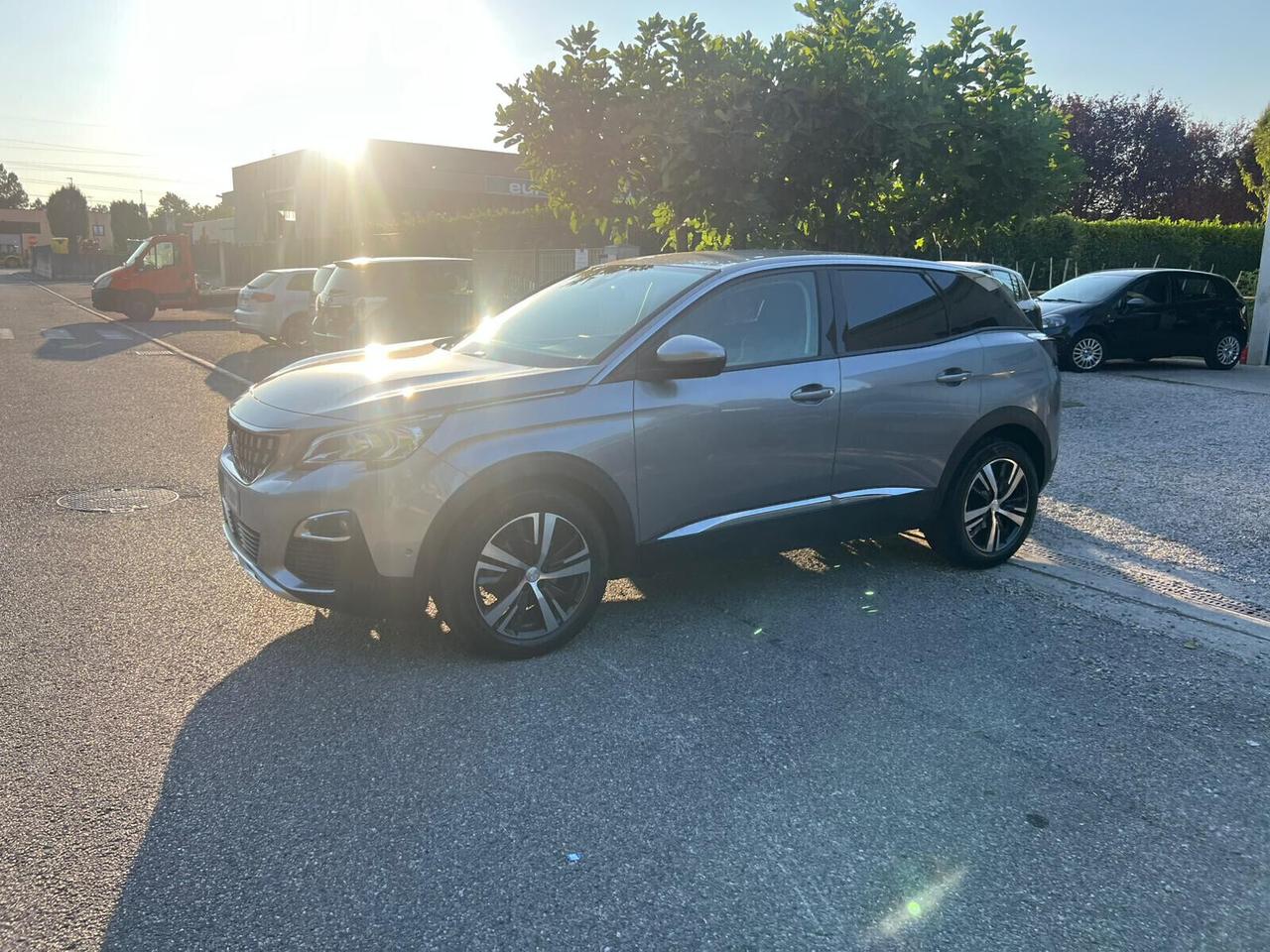 Peugeot 3008 BlueHDi 130 S&S EAT8 Allure