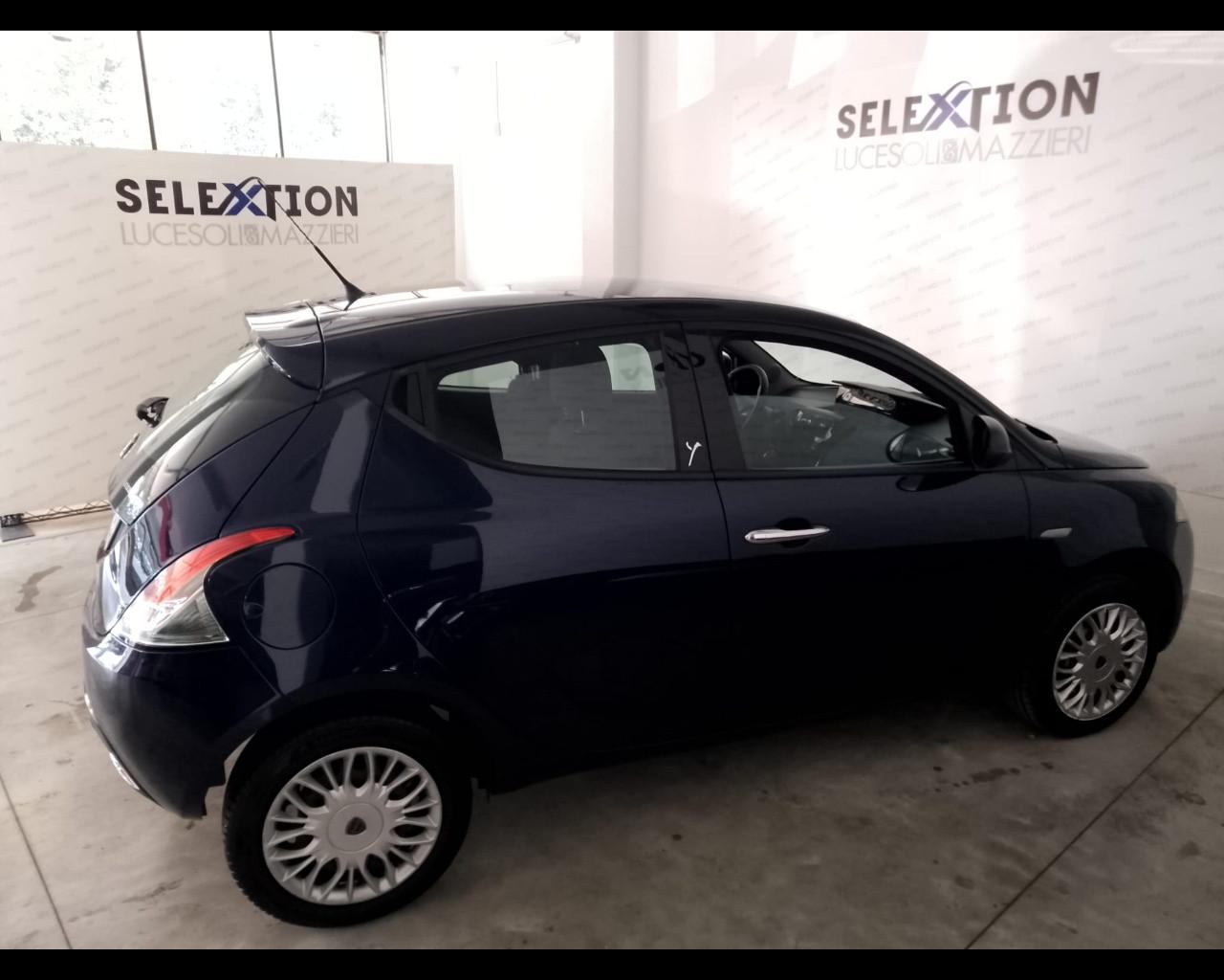 LANCIA Ypsilon 3ª serie - Ypsilon 1.3 MJT 16V 95 CV 5 porte S&S Silver