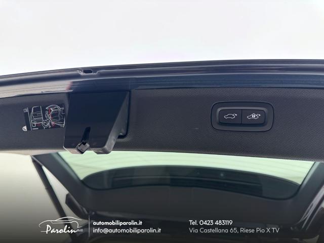 VOLVO XC90 B5 (d) AWD Geartronic 7 posti Inscription Tetto