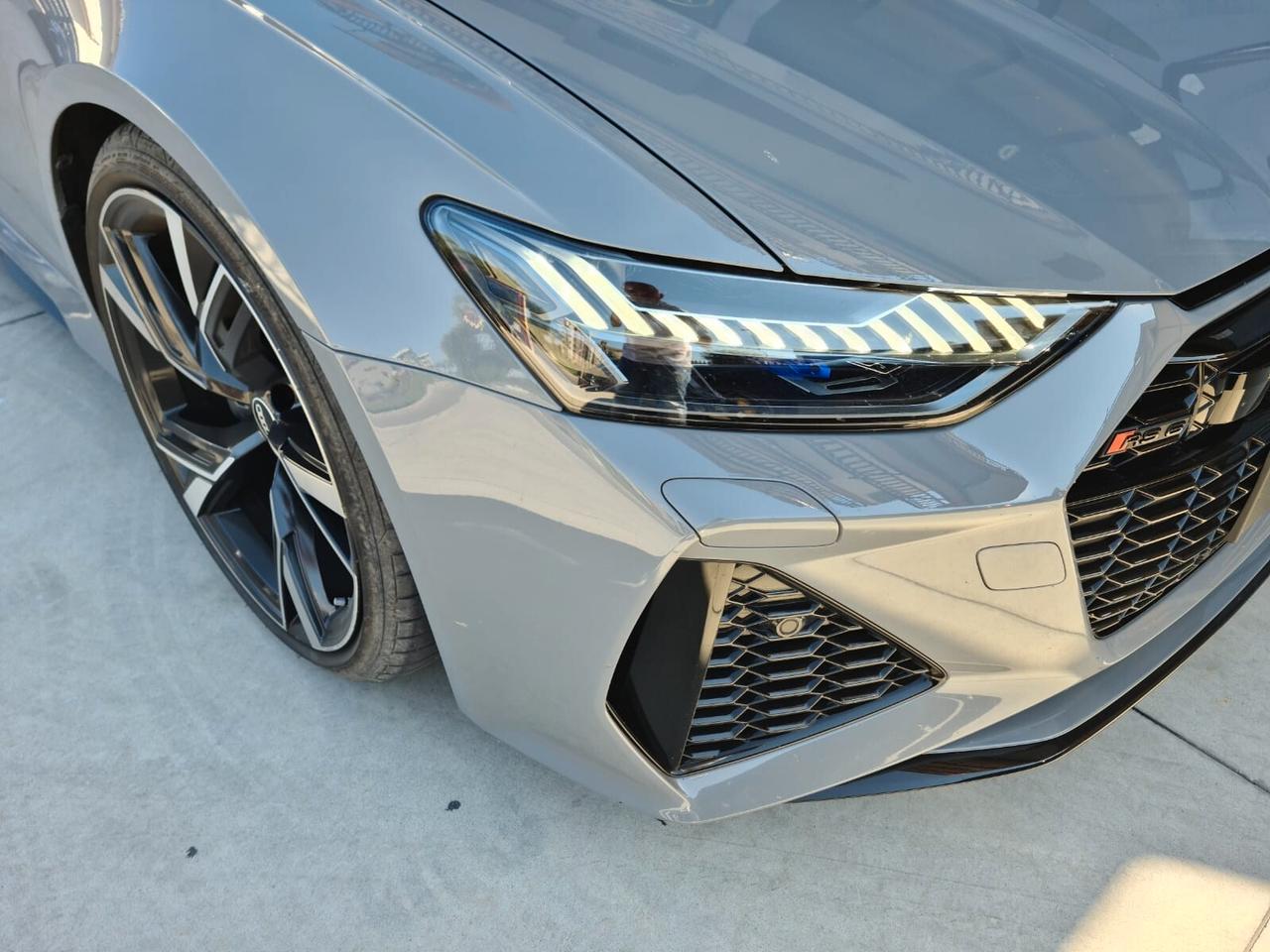 Audi RS6 Avant 4.0 dynamic race