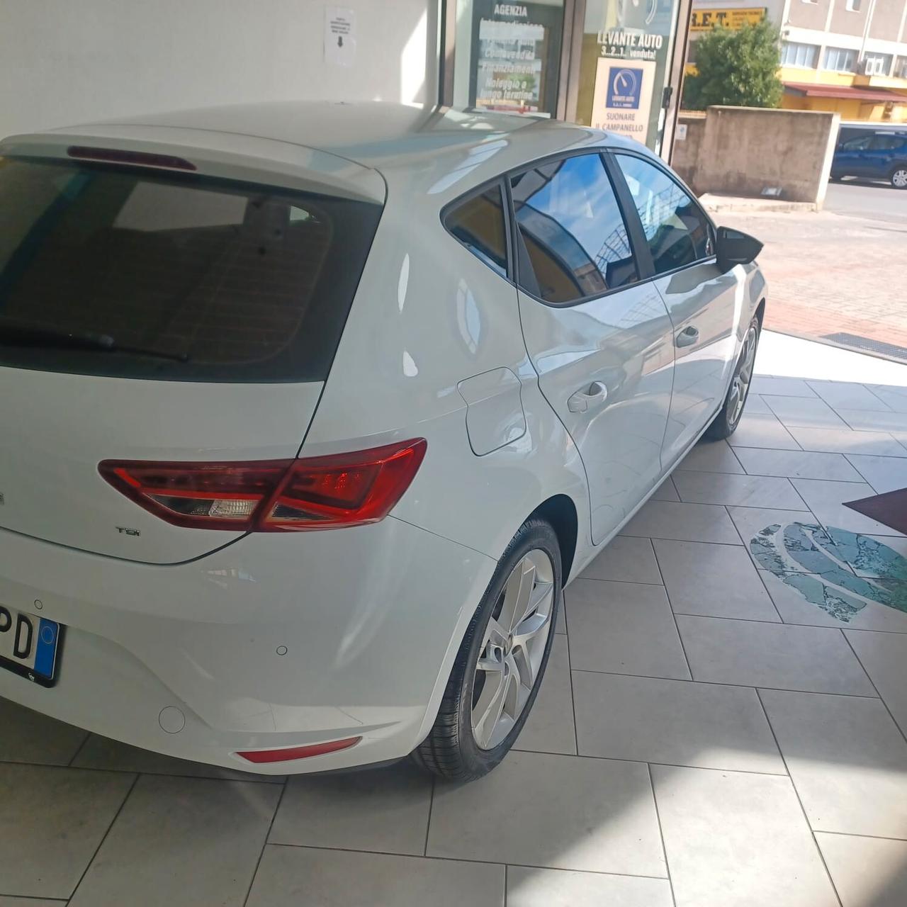 REGOLARMENTE TAGLIANDATA LEON 1.6 TDI PERFETTA